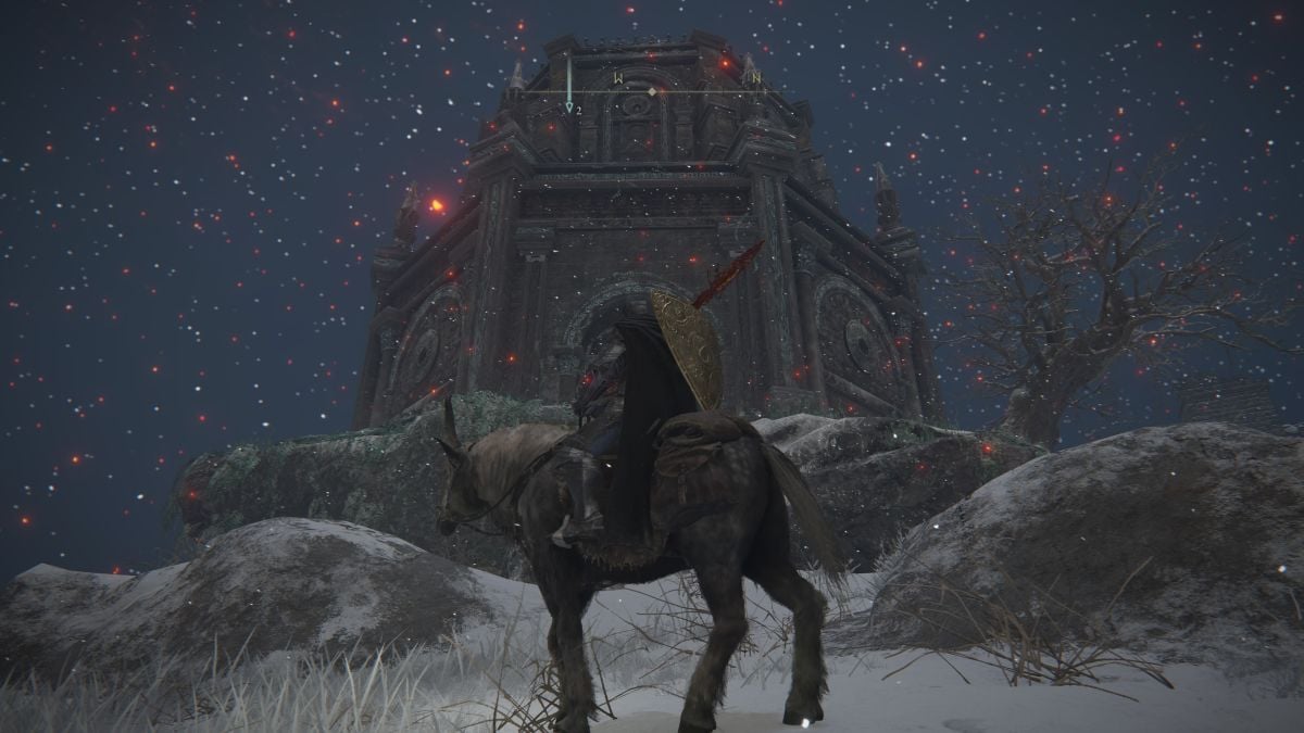 Elden Ring Wandering Mausoleum in Consecrated Snowfield