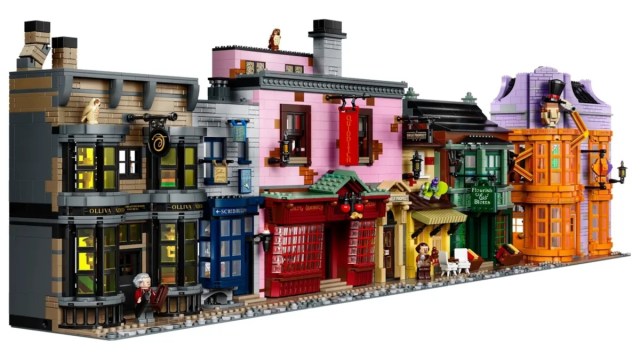 The Diagon Alley LEGO Harry Potter set