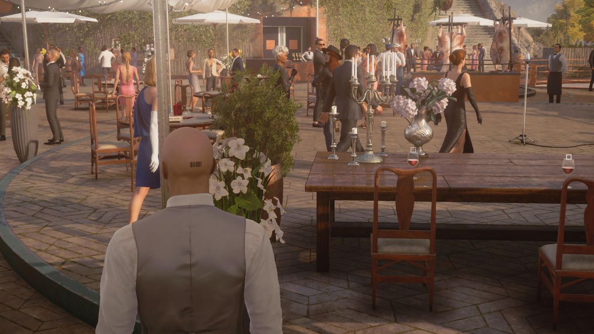 agent 47 stalking target in mendoza in hitman world of assassination