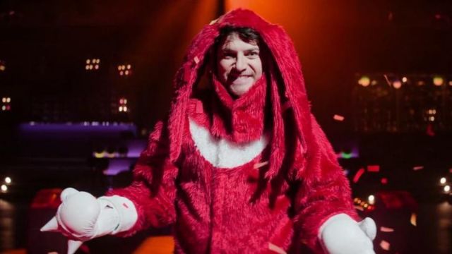 Wade Whipple dresses up as Knuckles in the fourth episode of the Knuckles show from the live-action Sonic universe, titled "Flames of Disaster".