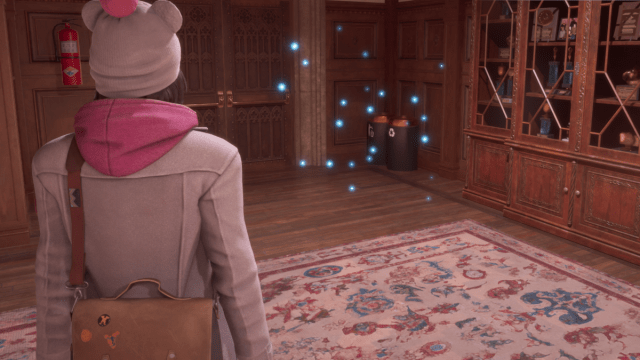 Portal in the corridor in Life is Strange: Double Exposure