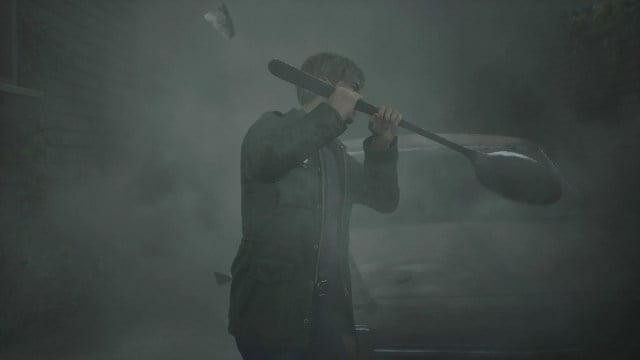 Silent Hill 2: James Sunderland wields a giant spoon like a weapon.