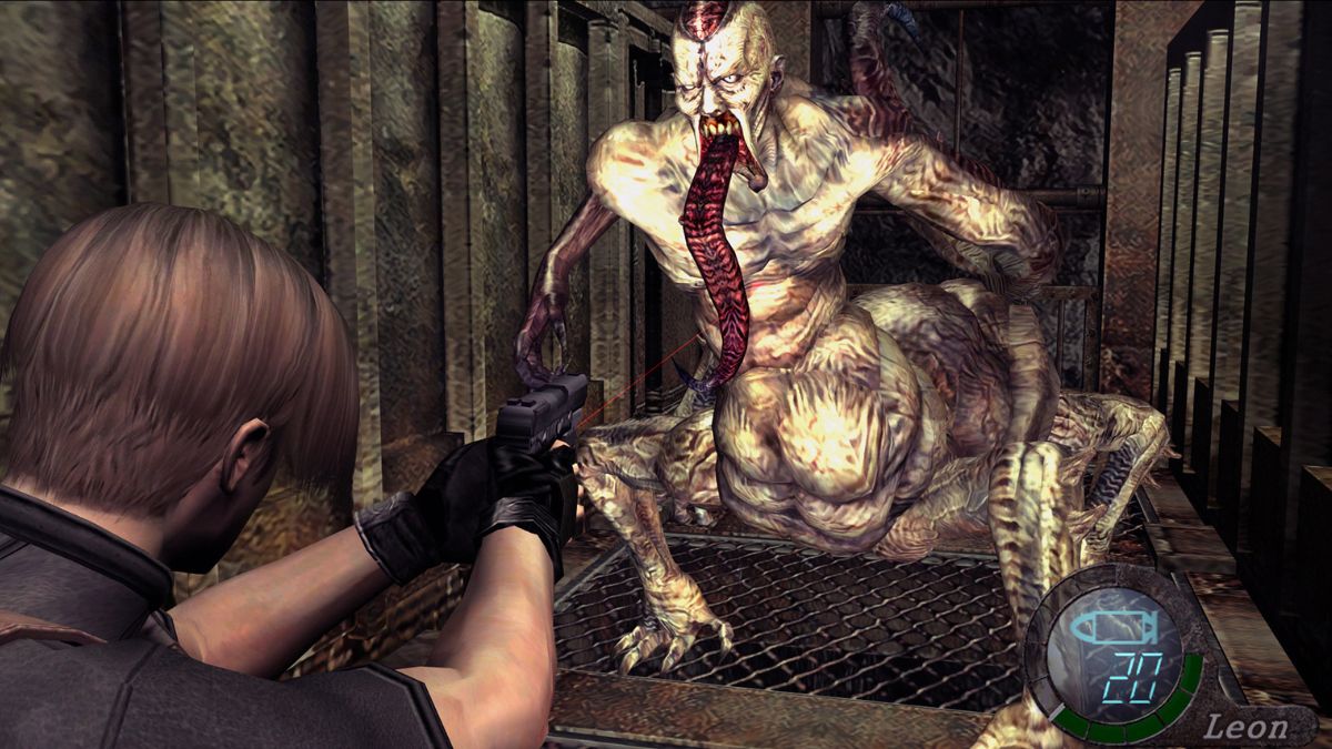 Leon Kennedy fighting the U-3 boss in the original Resident Evil 4.