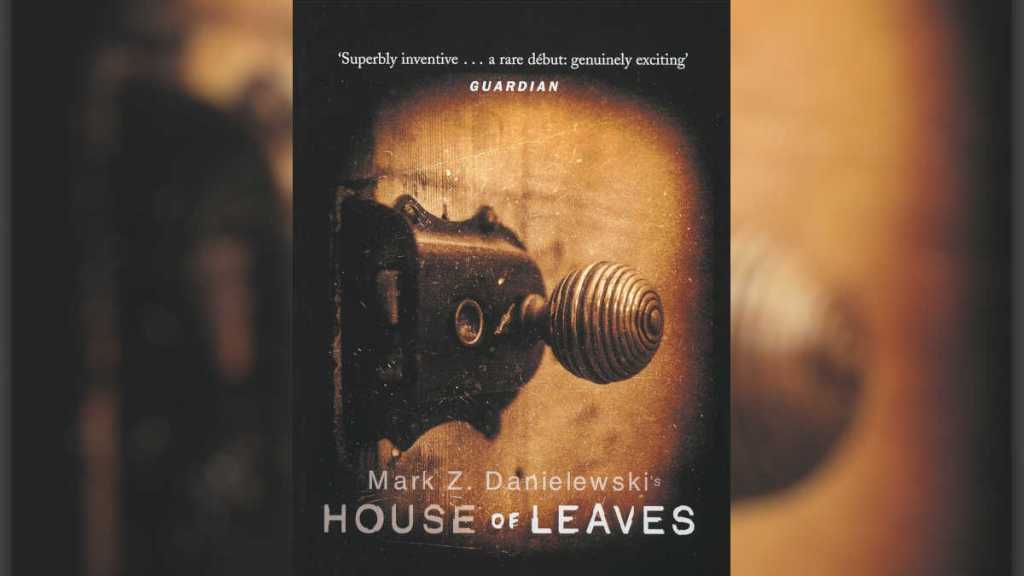 The House of Leaves book cover.